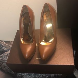 Gucci classic pumps